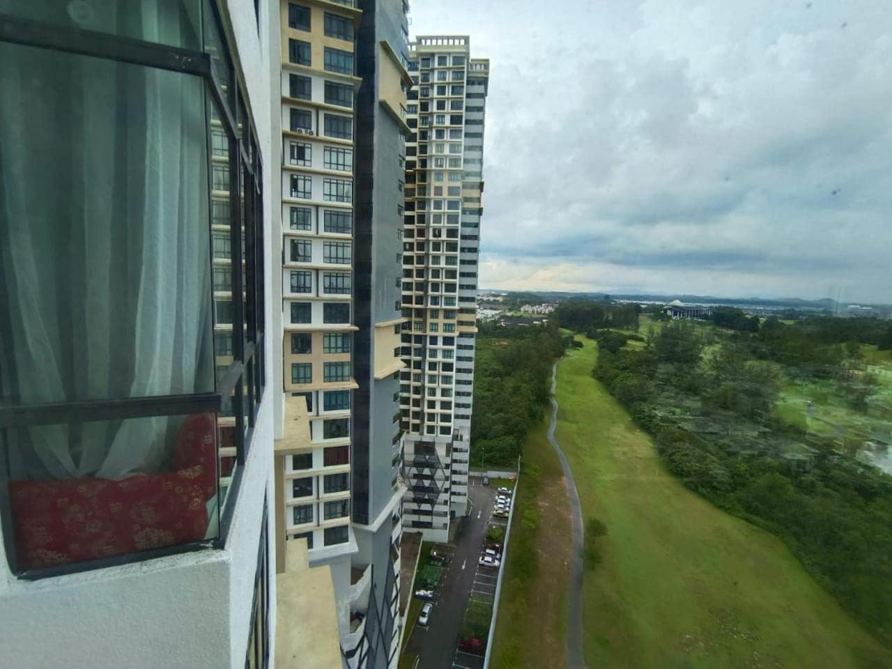 Arc Austin Hill Apartment 新山 外观 照片
